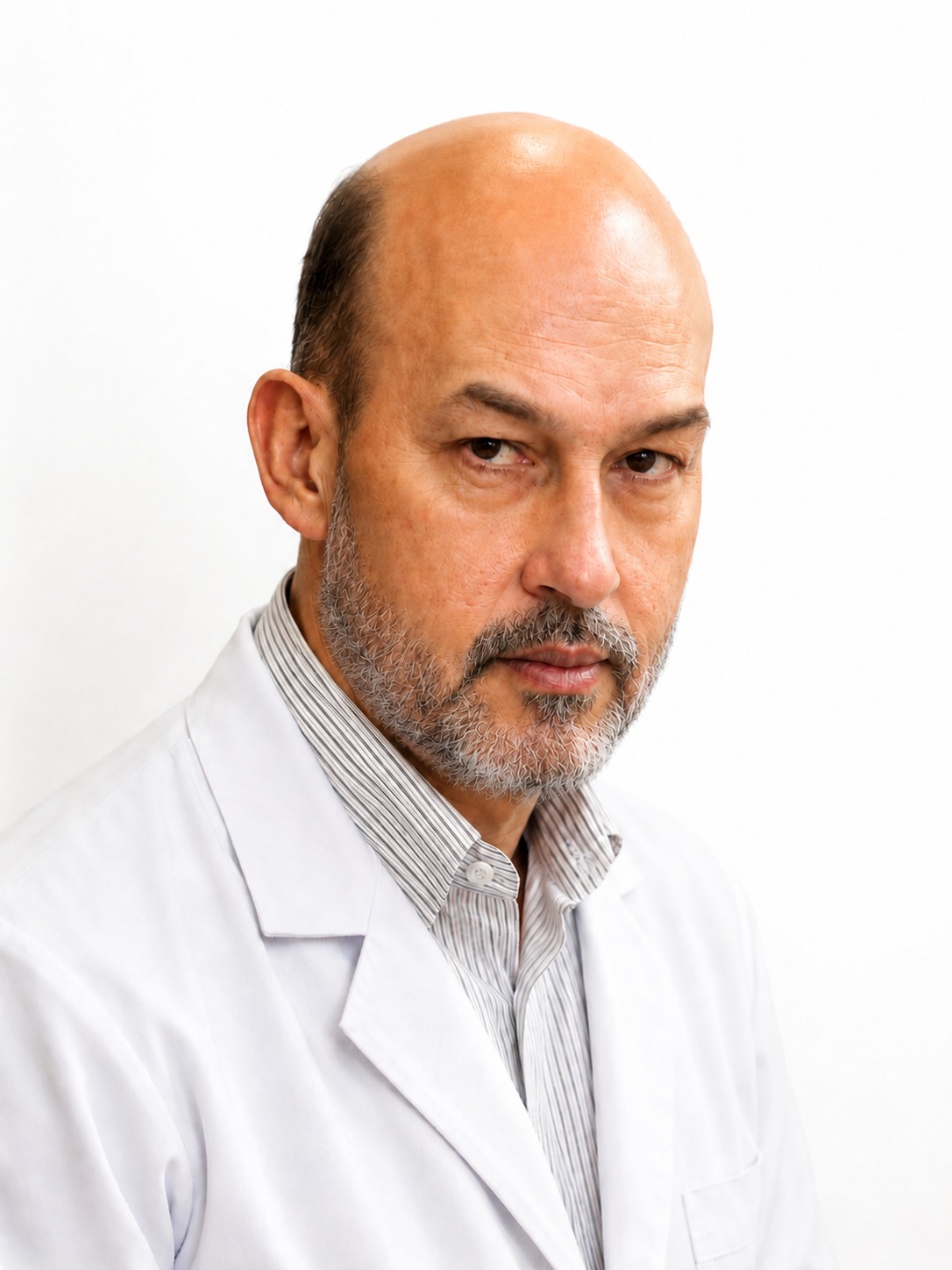 Dr. Luis Carlos Abril Corella, fundador del Centro Médico Plenitud IMB